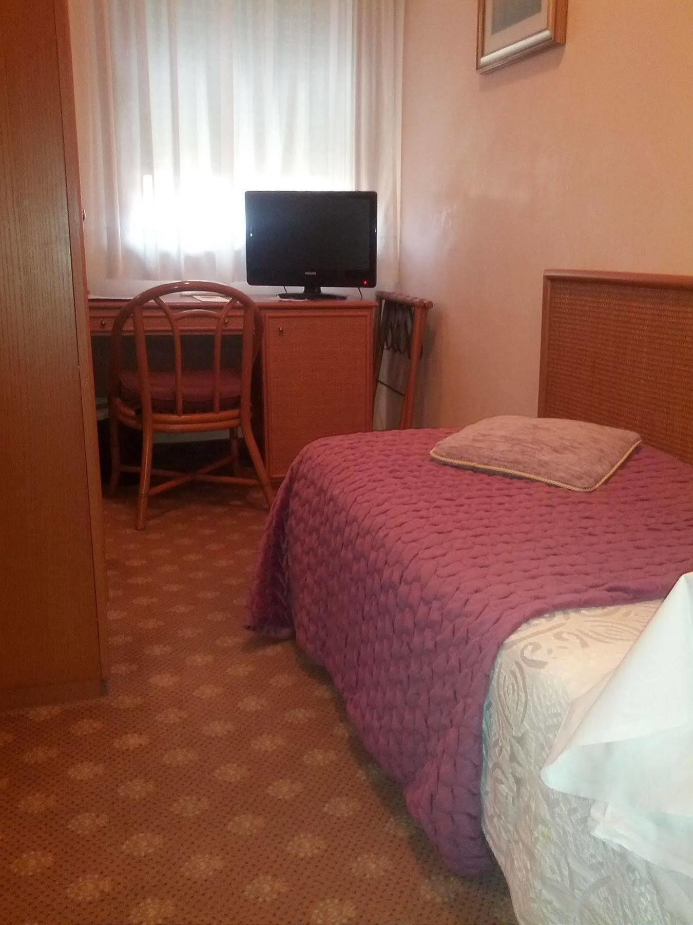 Hotel Villa Tiziana Venedik-Lido Dış mekan fotoğraf