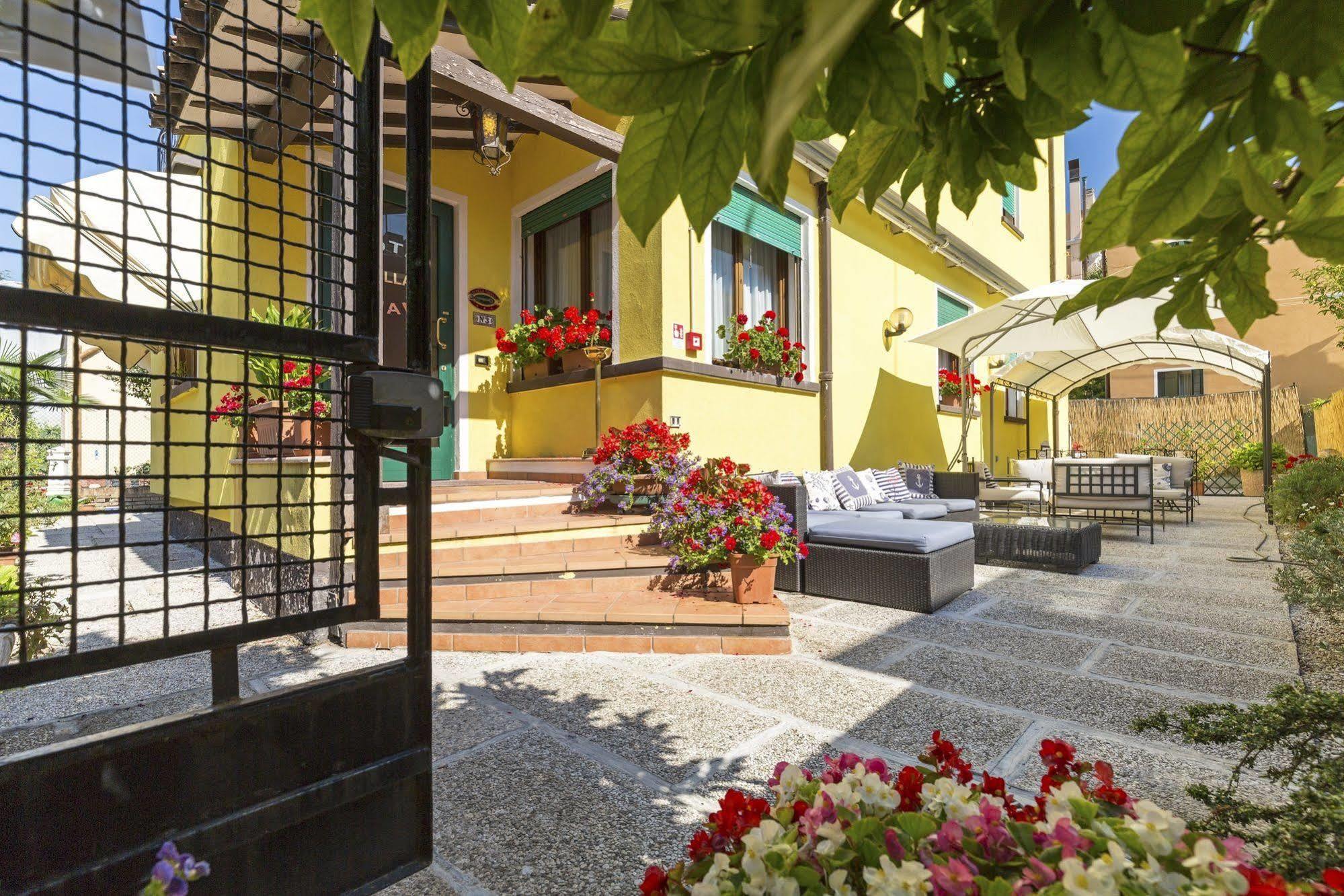 Hotel Villa Tiziana Venedik-Lido Dış mekan fotoğraf