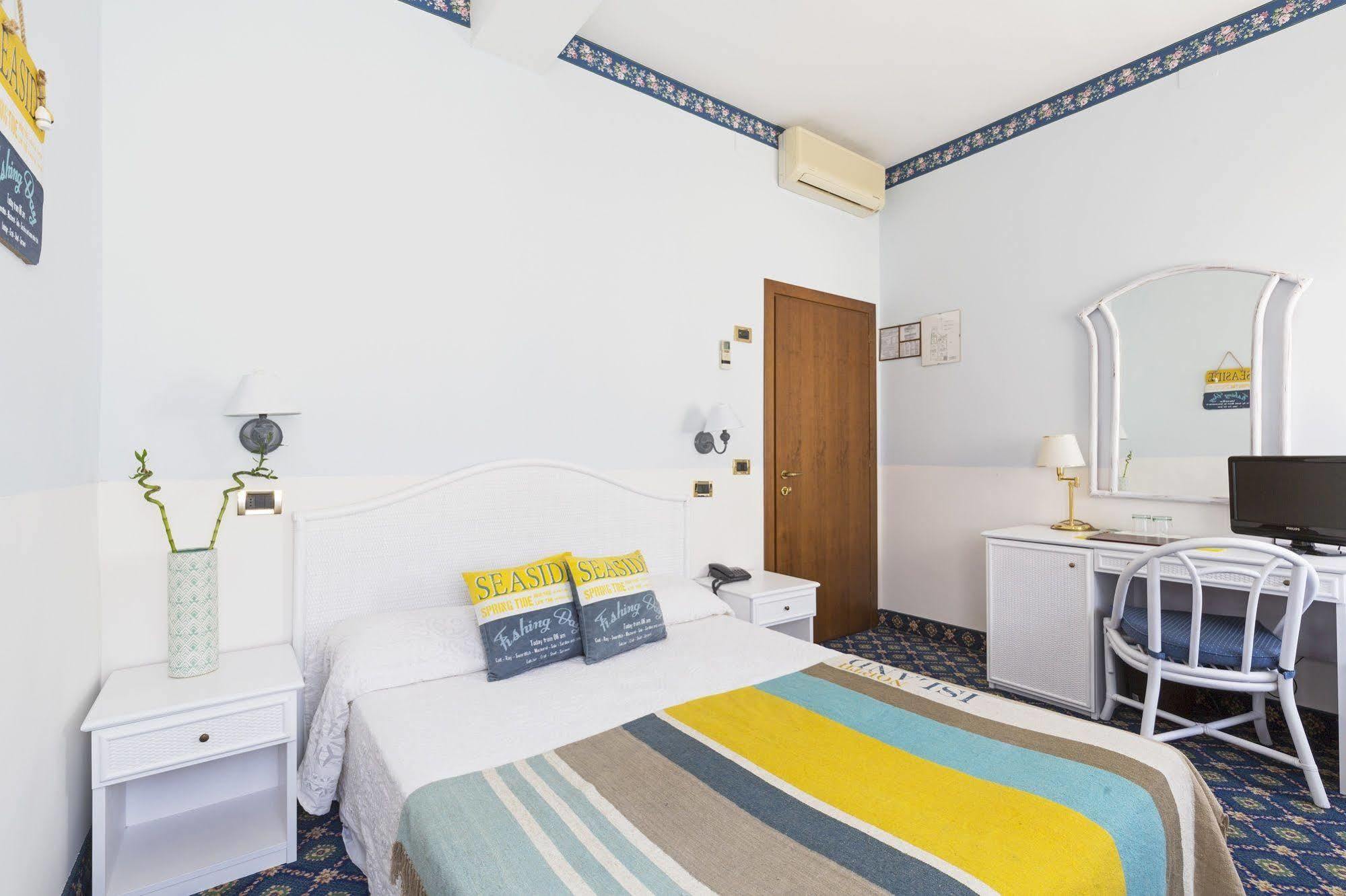 Hotel Villa Tiziana Venedik-Lido Dış mekan fotoğraf